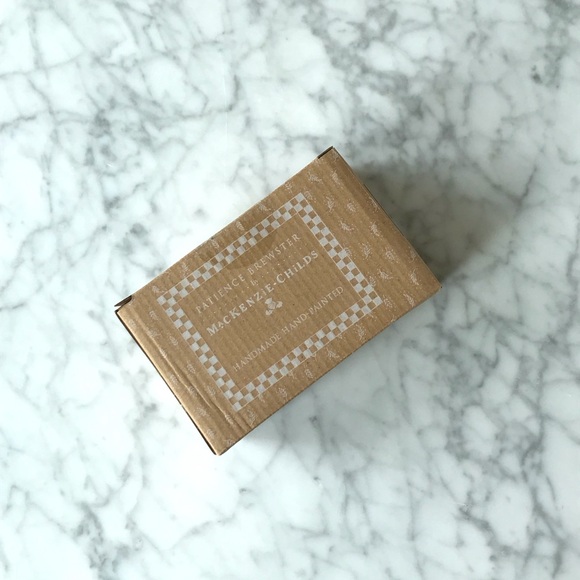 mackenzie childs Patience Brewster Forget Me Knot Egg Salt & Pepper Set - Picture 5 of 7